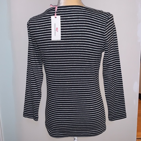 NWT: Vineyard Vines Top - Picture 7 of 10